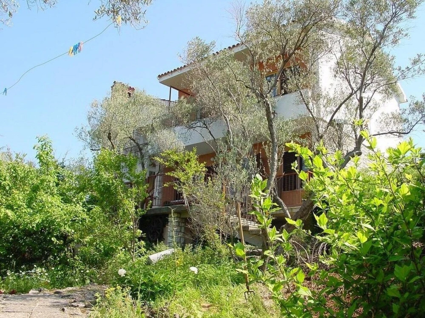 Griv - Close to the sea - A1