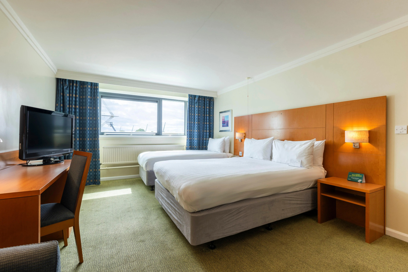 Holiday Inn Cardiff City Centre by IHG