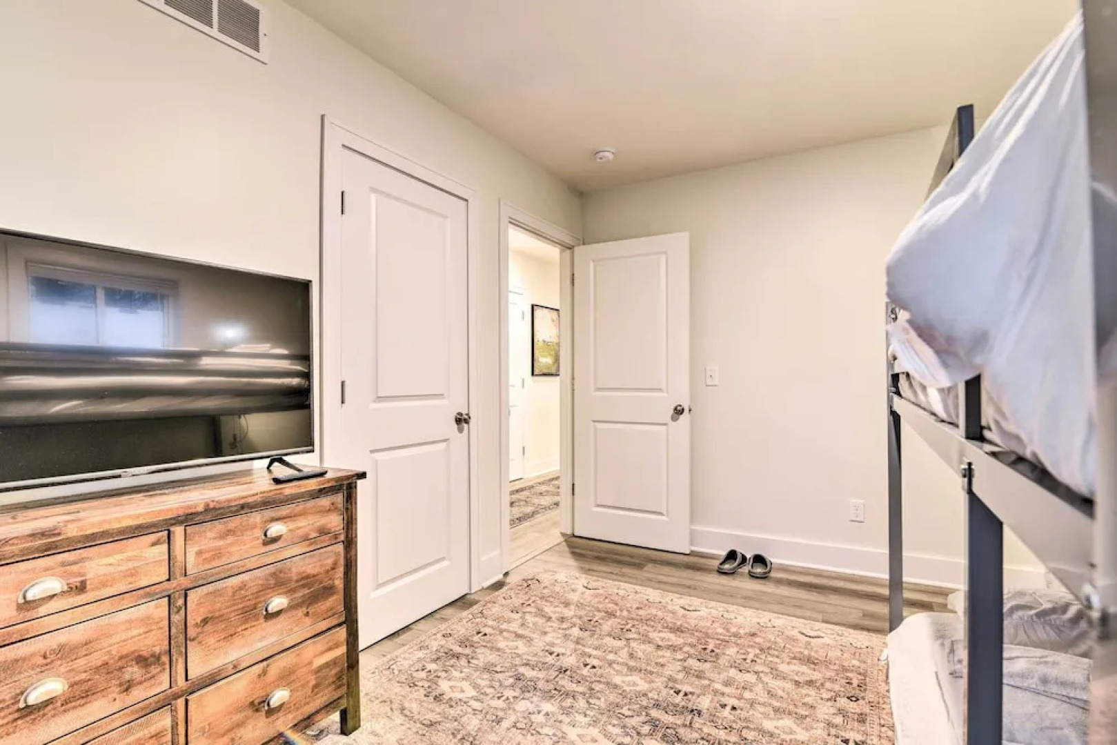 Stylish Retreat w/ Yard < 5 Mi to MSU Campus