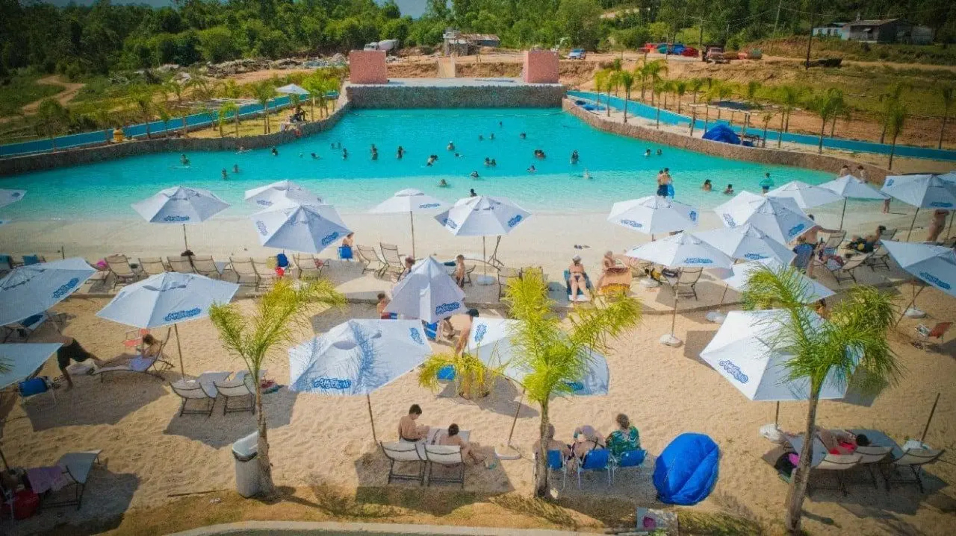 Emirates Hotel & Suítes