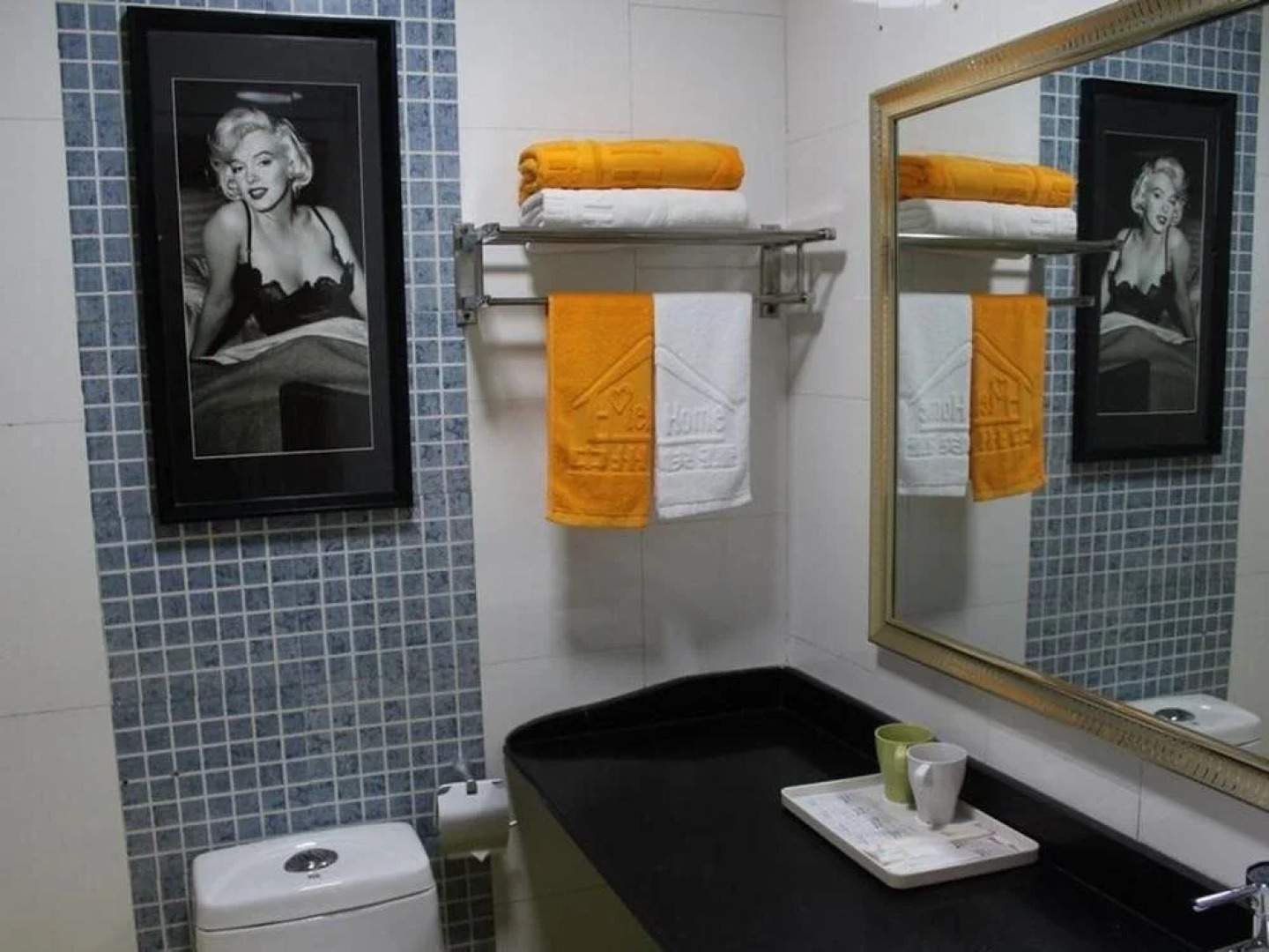 Zhongzhou Hotel (XingHe Road)