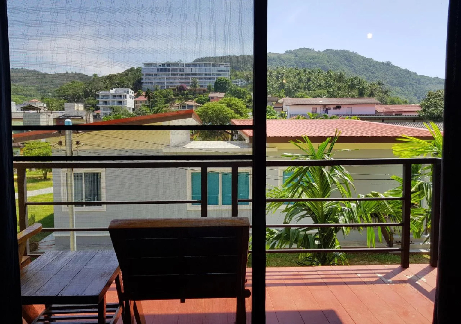 Hi Karon Beach Hotel