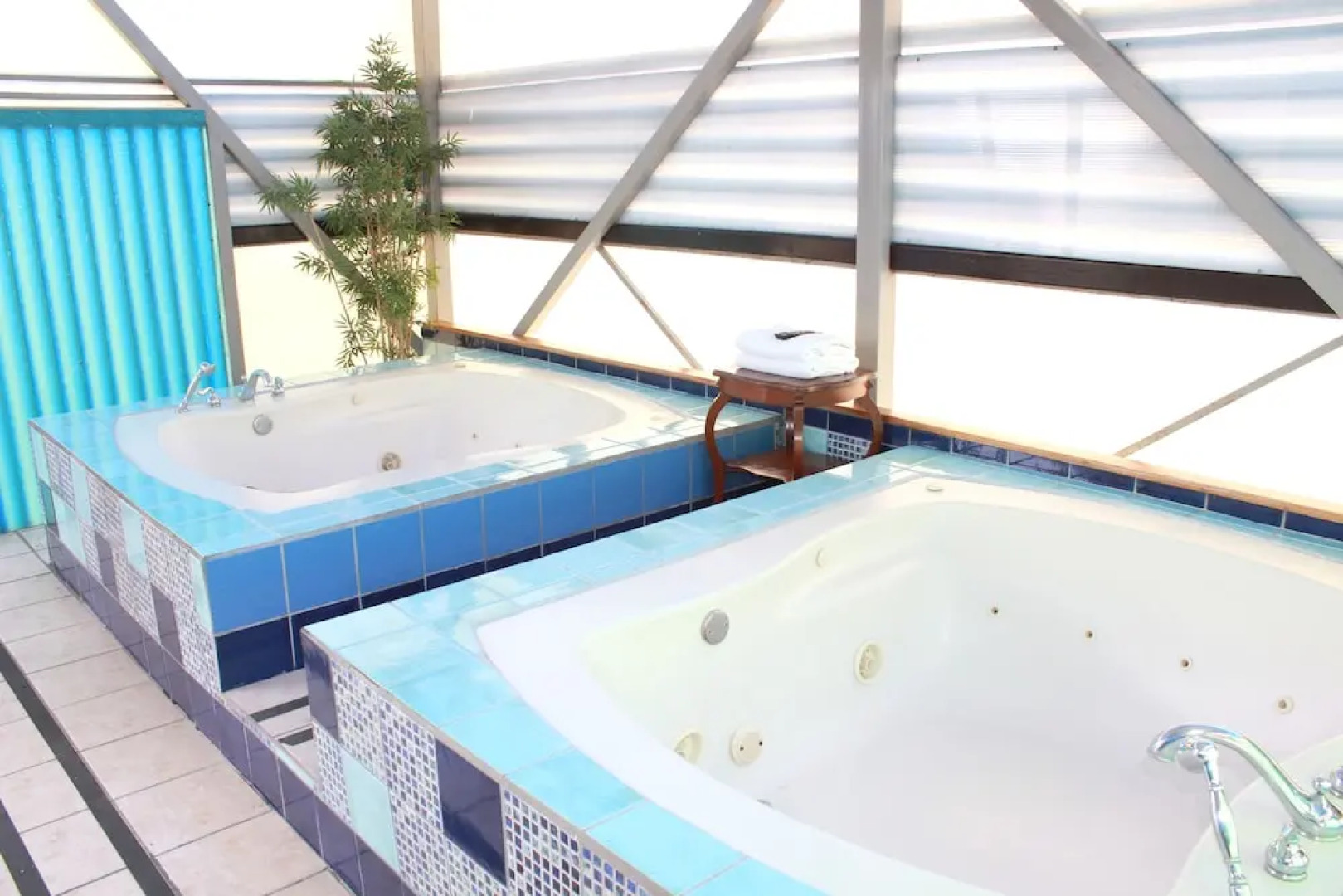 Sportsmens Lodge - Adults Only