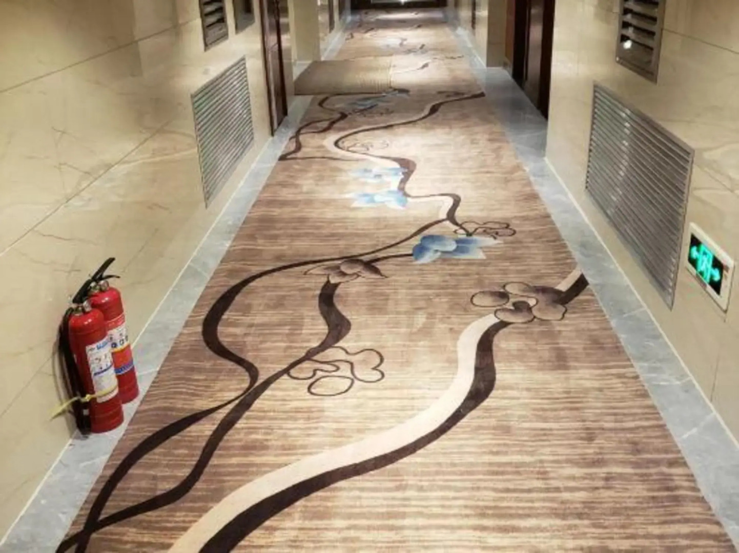 Shengshi Huadu Hotel