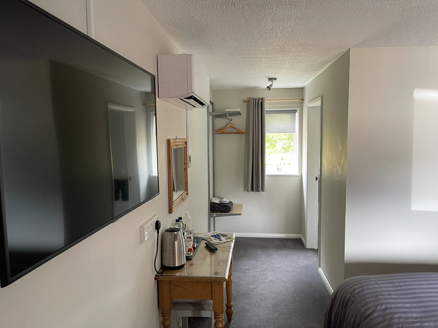 Village Limits Bed & Breakfast Accommodation