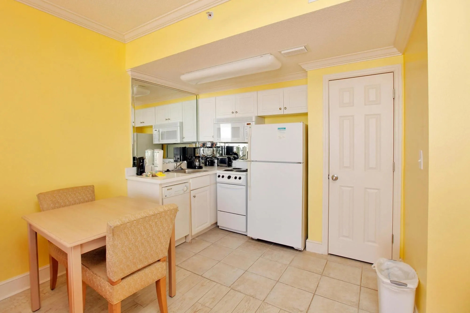 Majestic Beach Resort by Panhandle Getaways