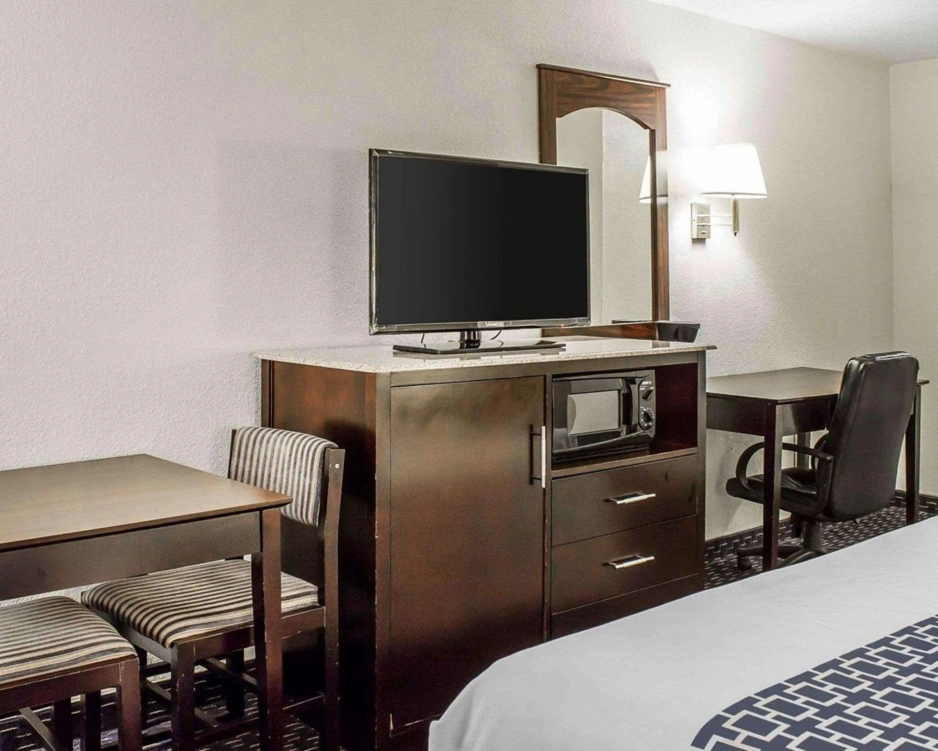 Econo Lodge Scranton near Montage Mountain