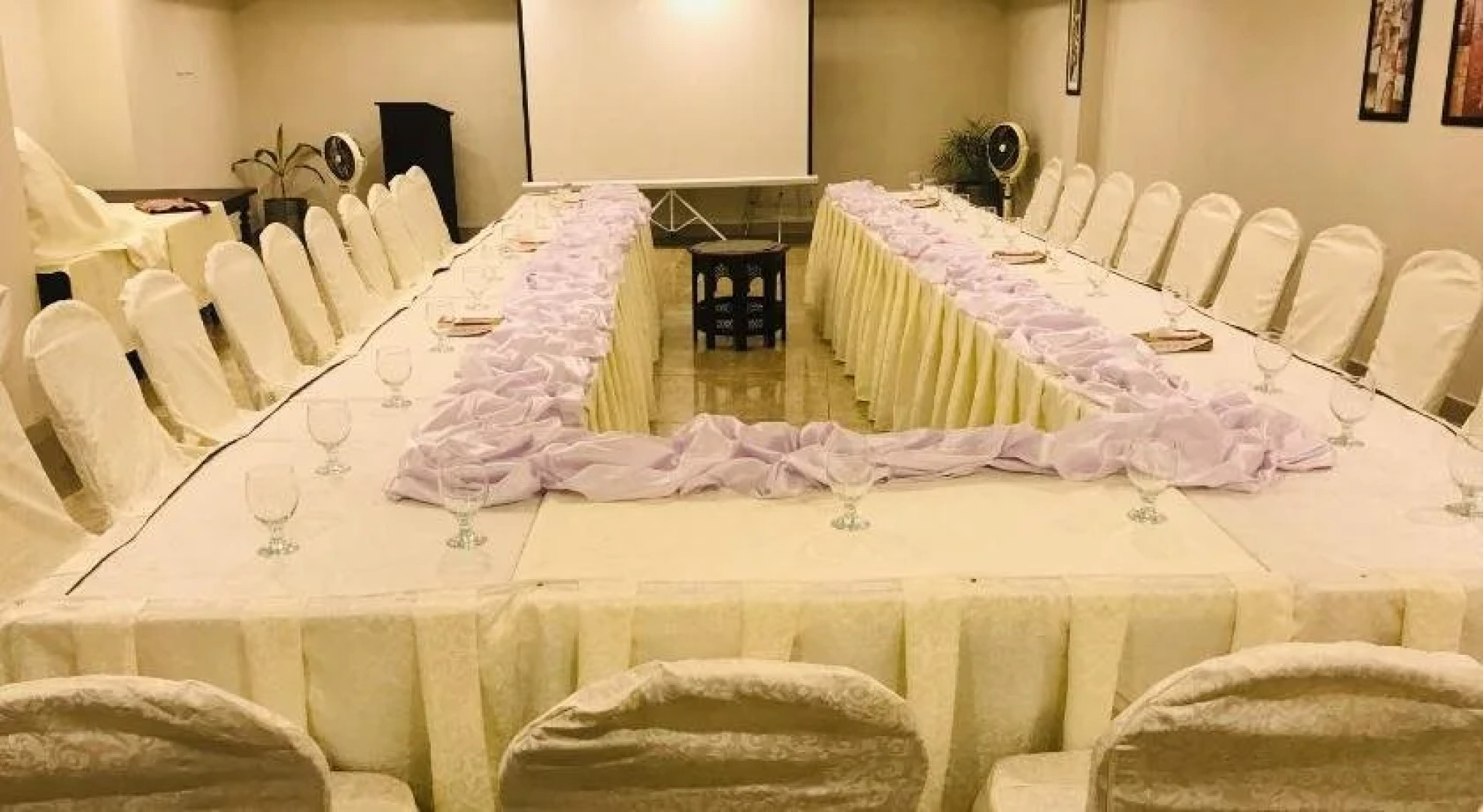 Hotel One Mall Road Murree