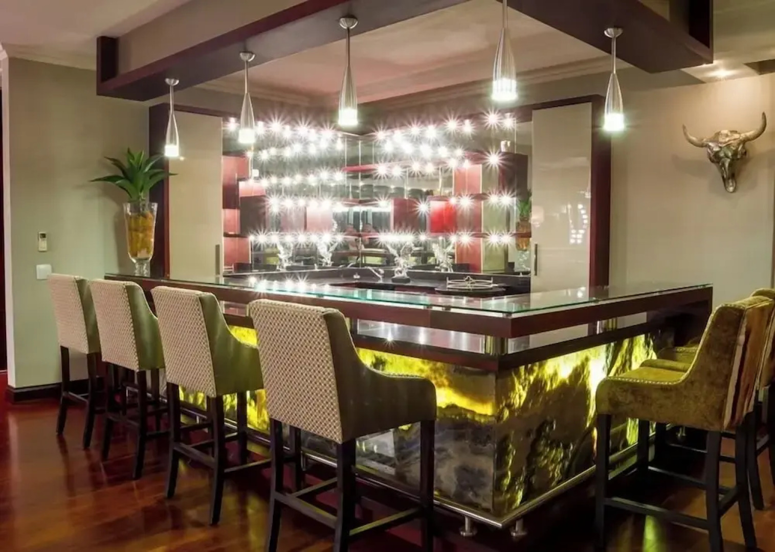 Royal Mukumbura Boutique Hotel