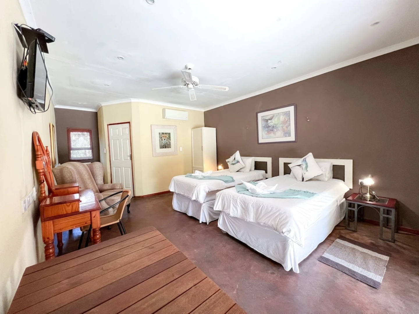 Gweta Lodge