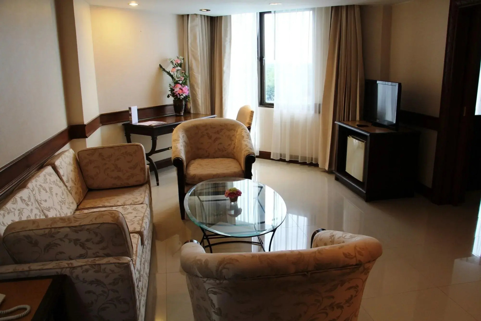 Suntara Wellness Resort & Hotel