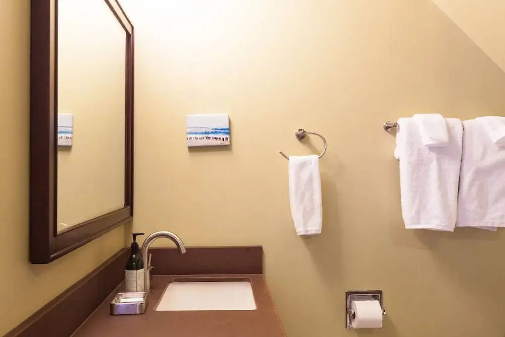 Heartbreak Pet and Family-Friendly Hood River Home by RedAwning