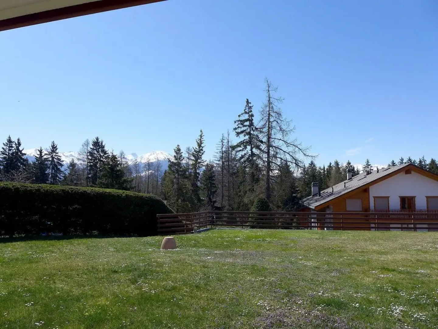 Santa Barbara Lens in Lens