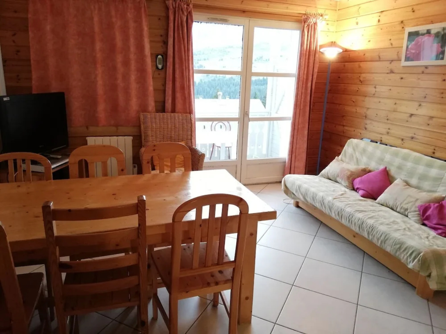 Lovely Apartment in Flaine With Swimming Pool