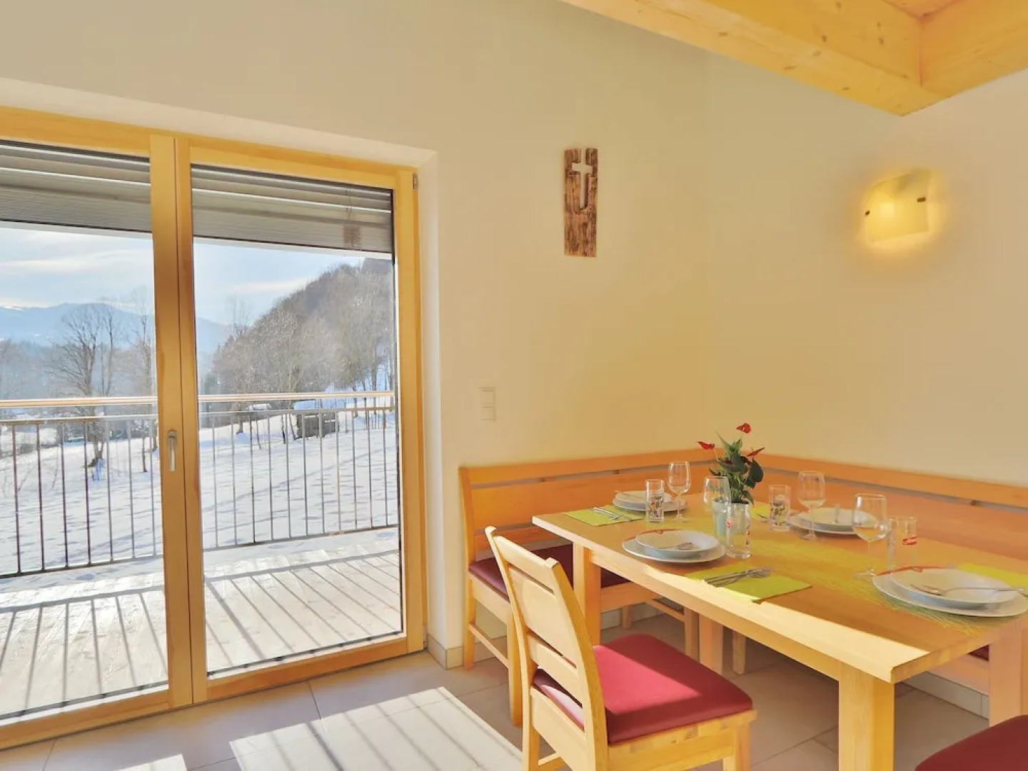 Sunlit Apartment near Forest in Itter