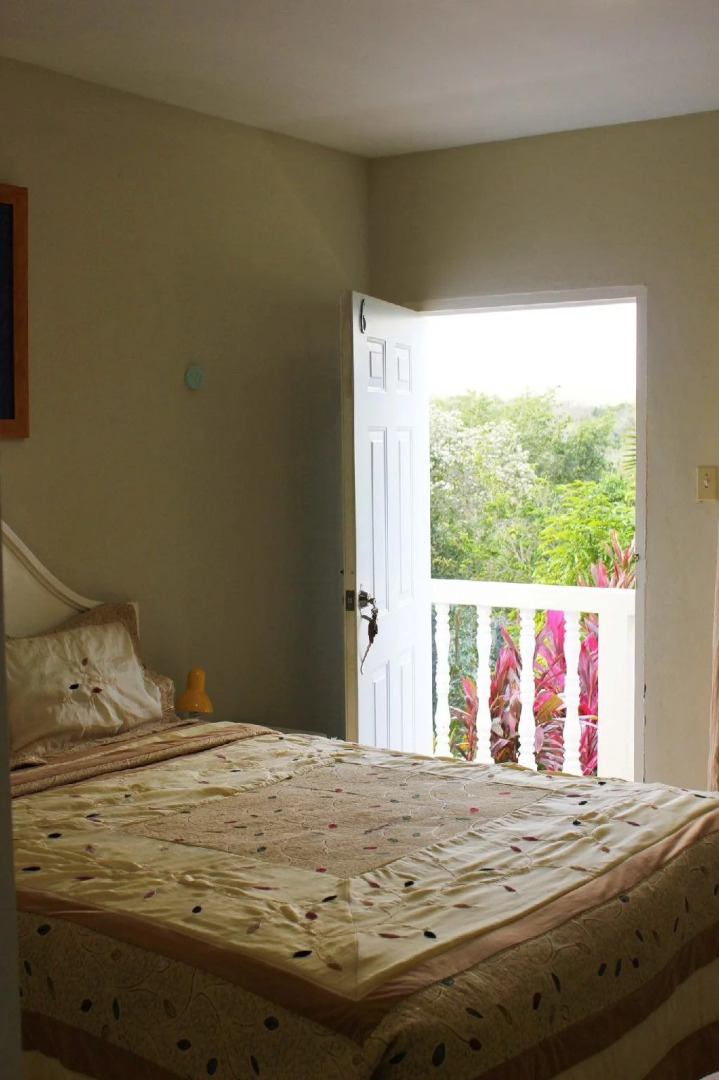 Retreat Guesthouse Luxury Suites