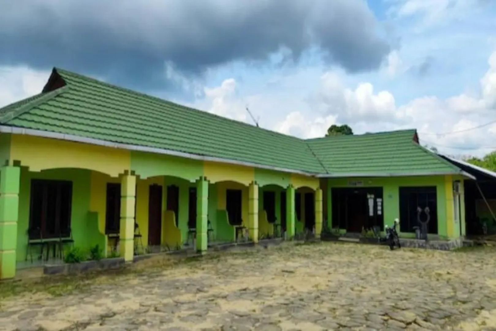 OYO 3243 3 Be Garden Hotel