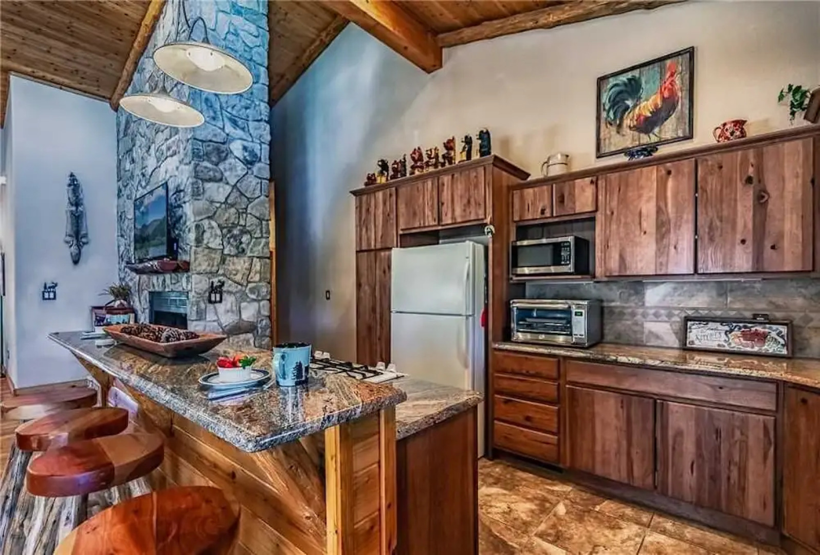 Cozy Knotty and Nice - Four Bedroom Cabin