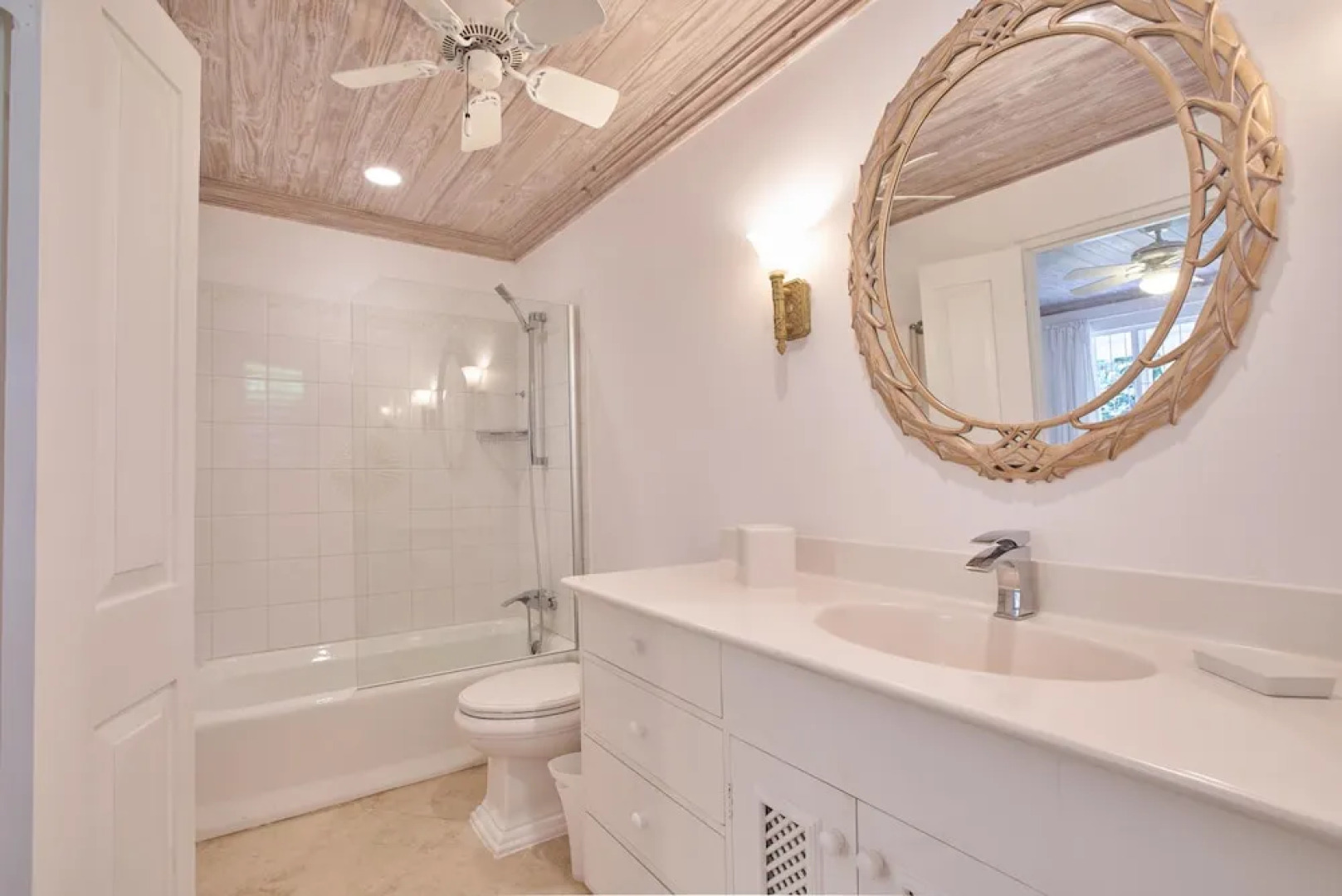 Luxury Beach Front Villa Estate