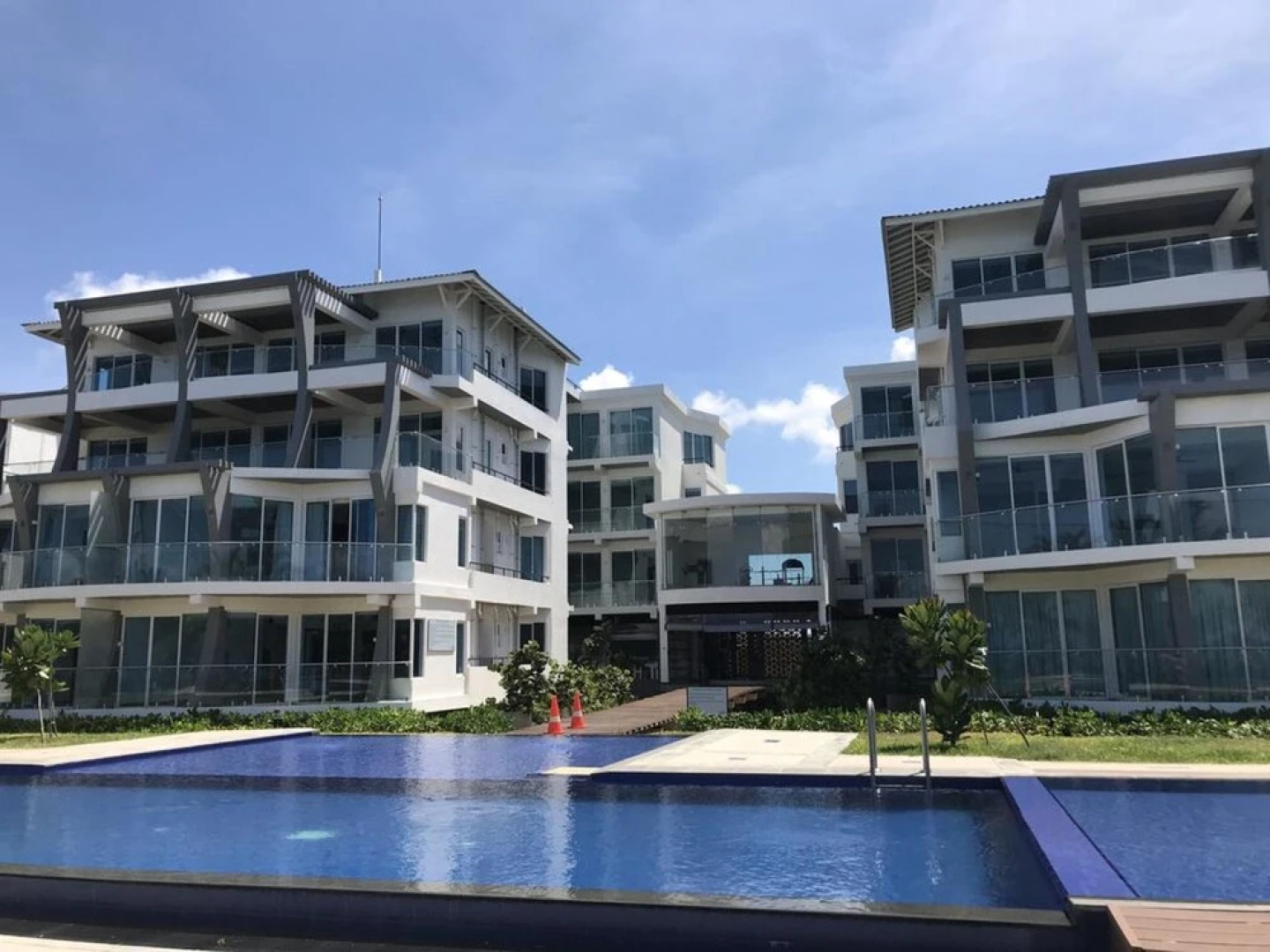 Araliya OceanFront Condos Nilaveli