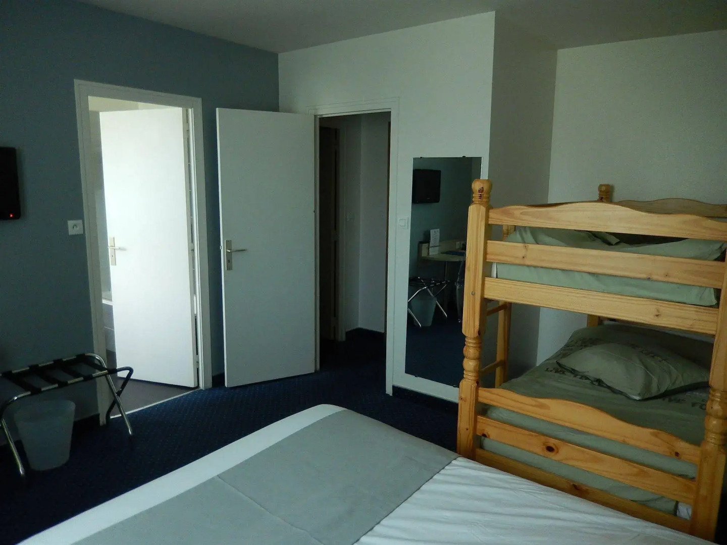 Logis Hôtel Lodge la Valette