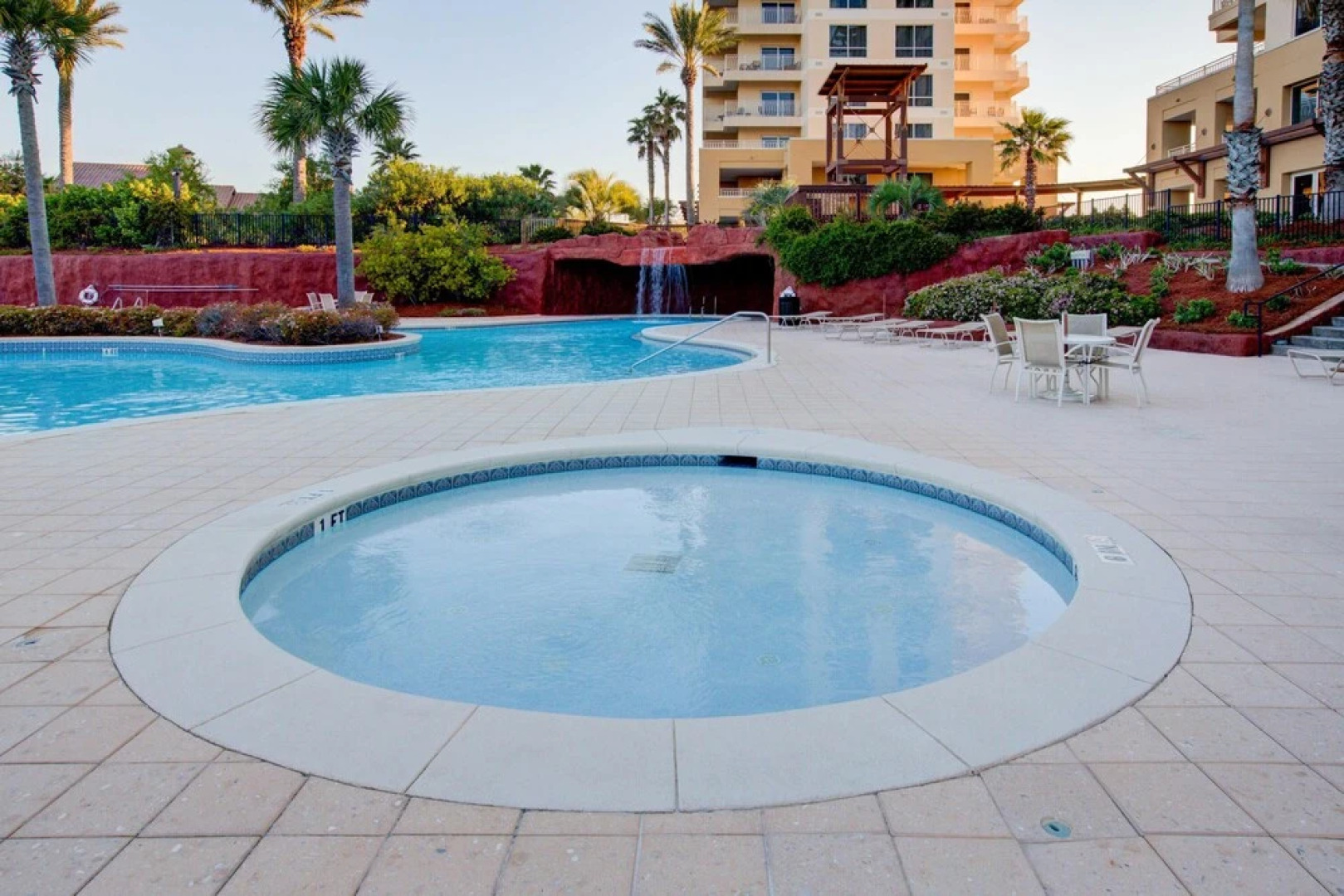 Luau II 7031/7033 at Sandestin