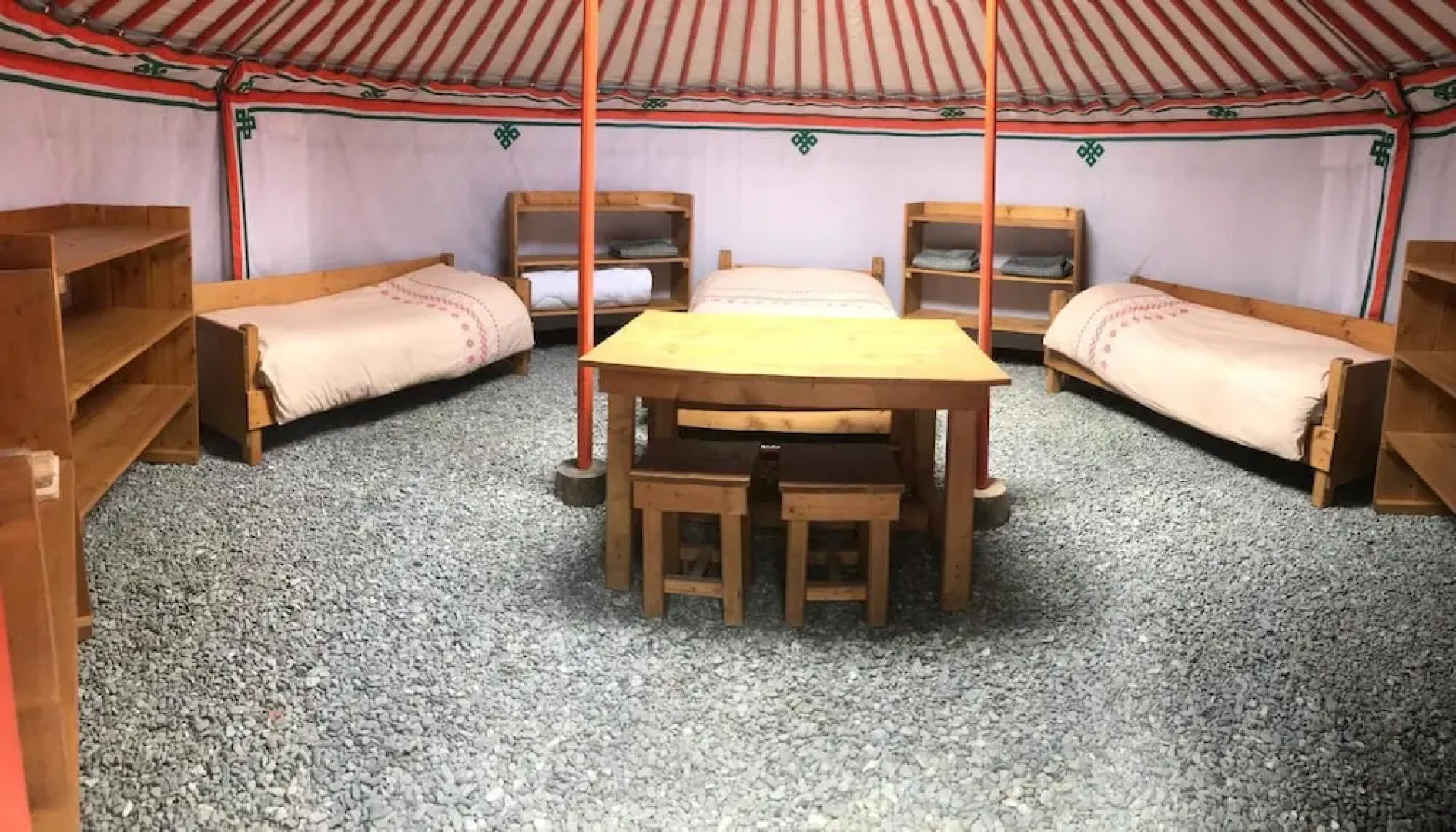 Yourtes de Montagnes Insolites