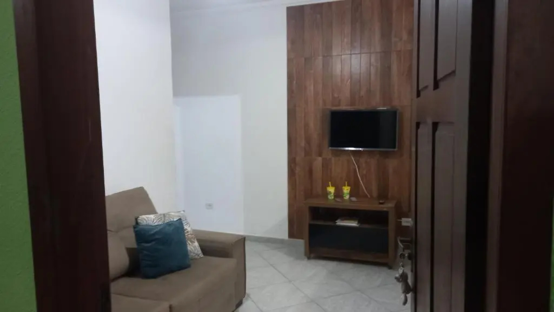 SOBRADO Barão do Cerro Azul -Guaratuba- 14 pessoas e 4 quartos