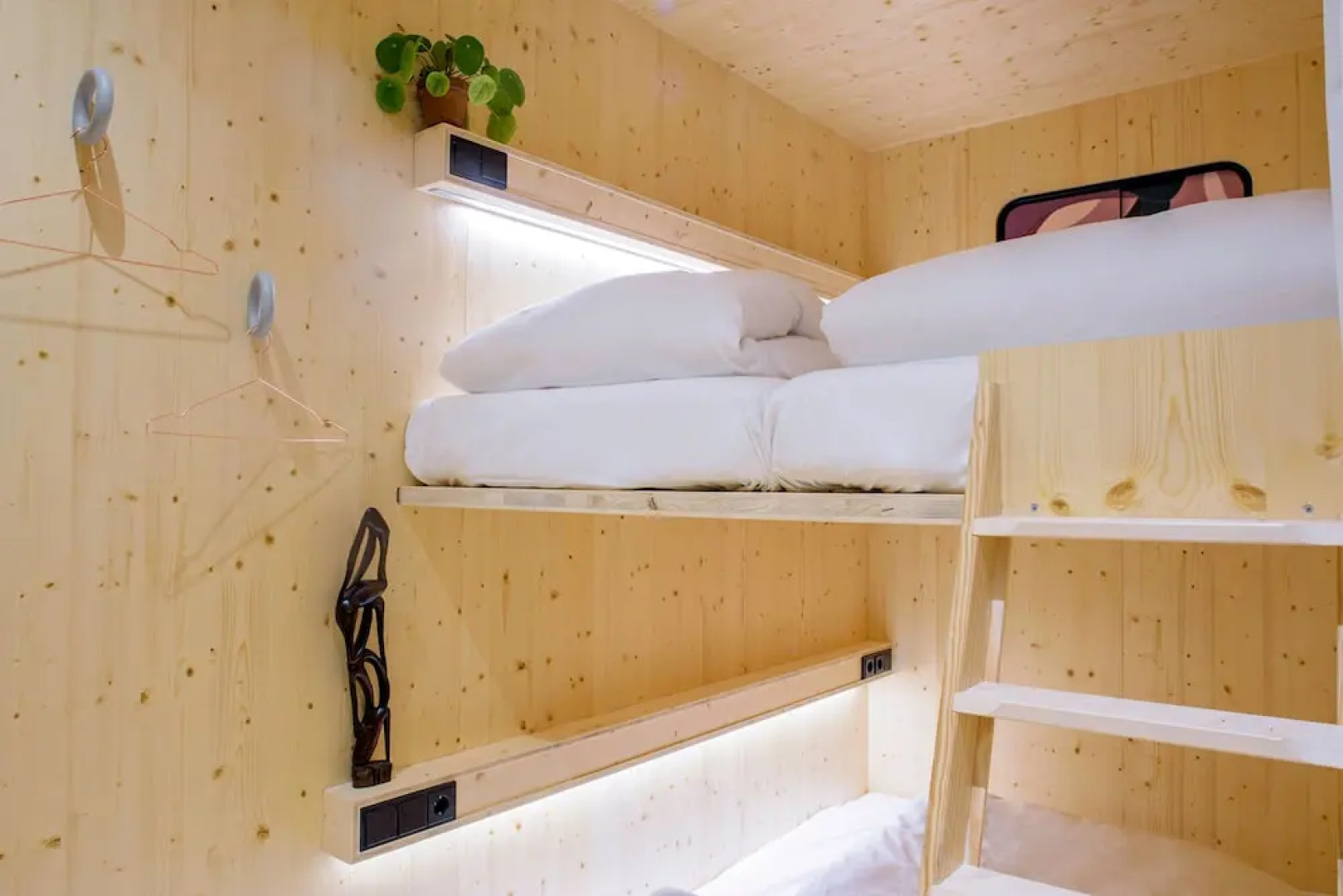 The Green Elephant Hostel & Spa