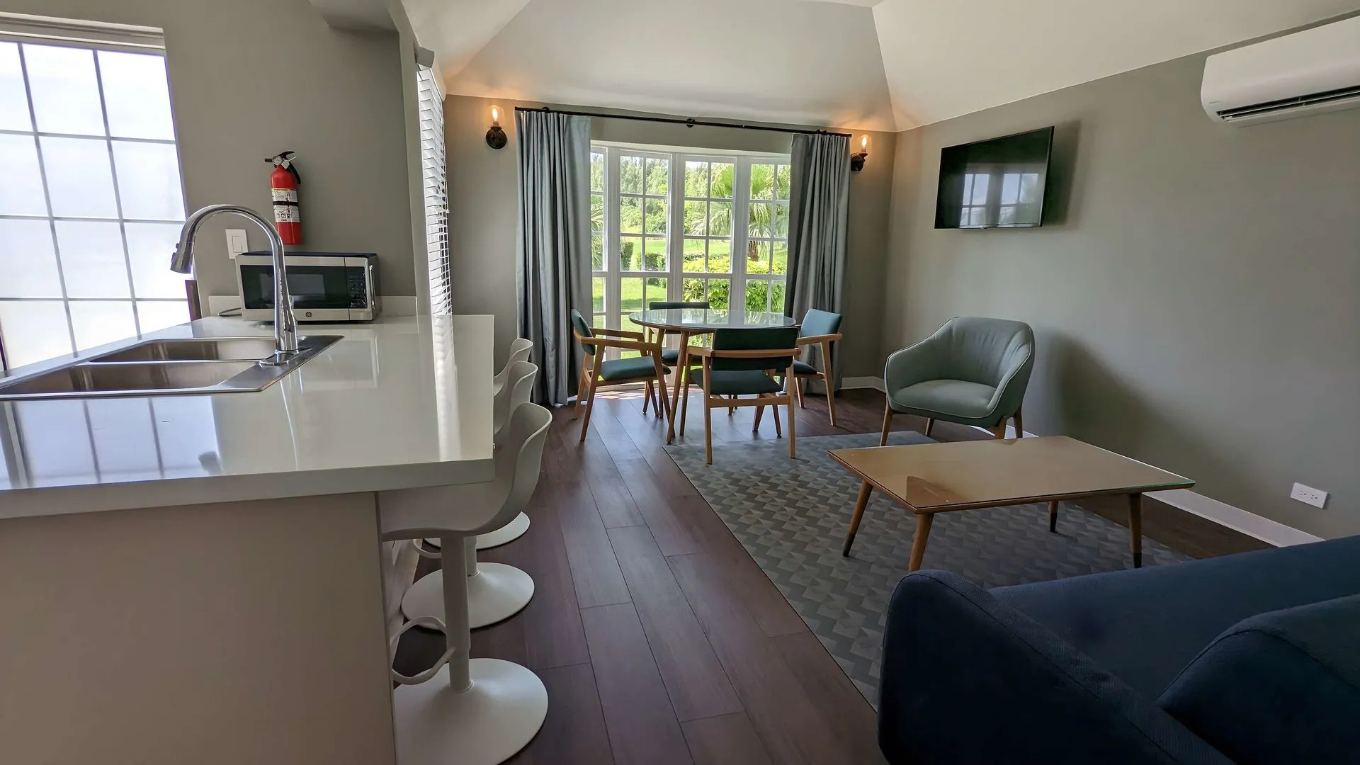 St George's Club Hotel