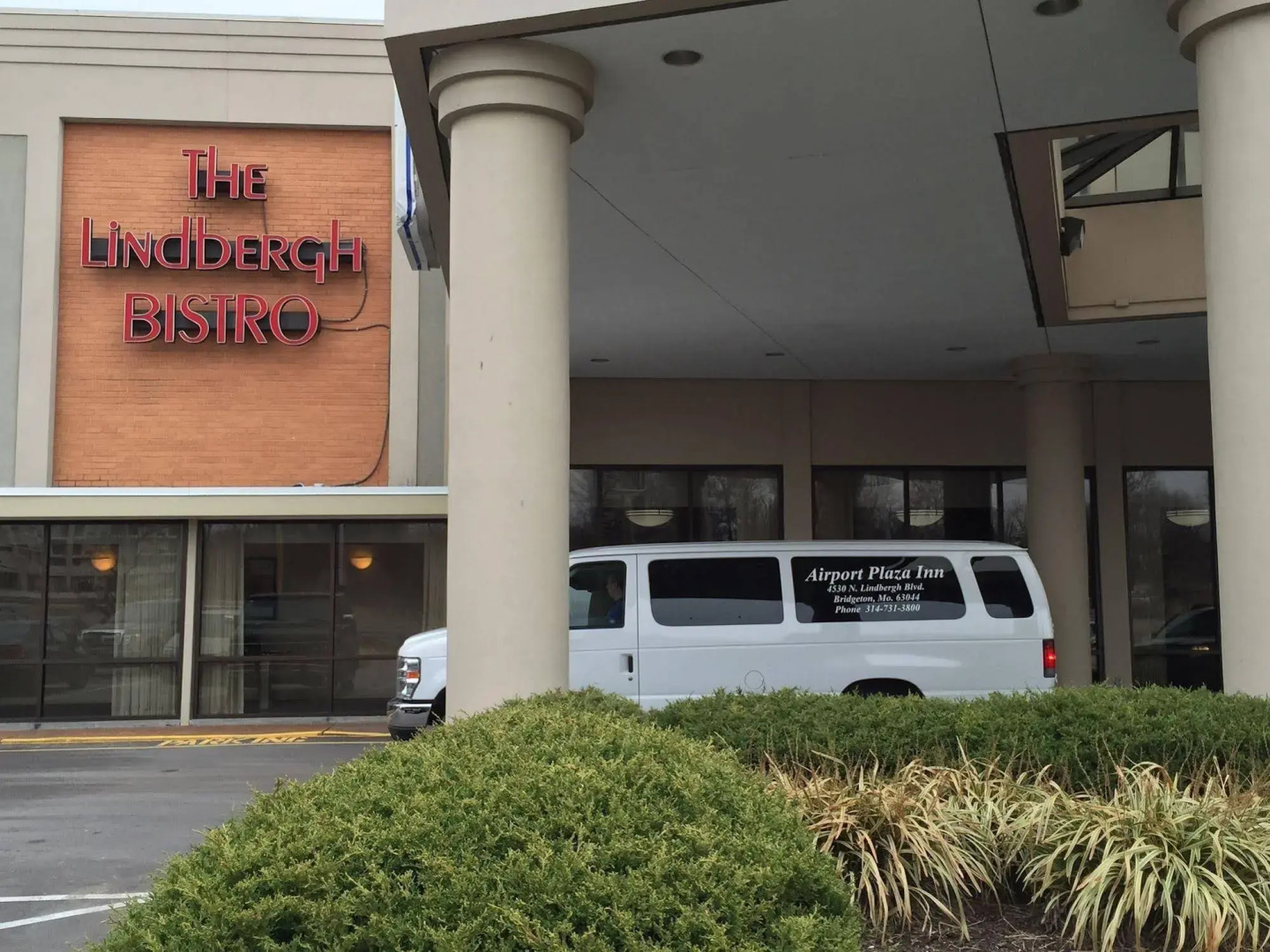 Airport Plaza Inn and Conference Center