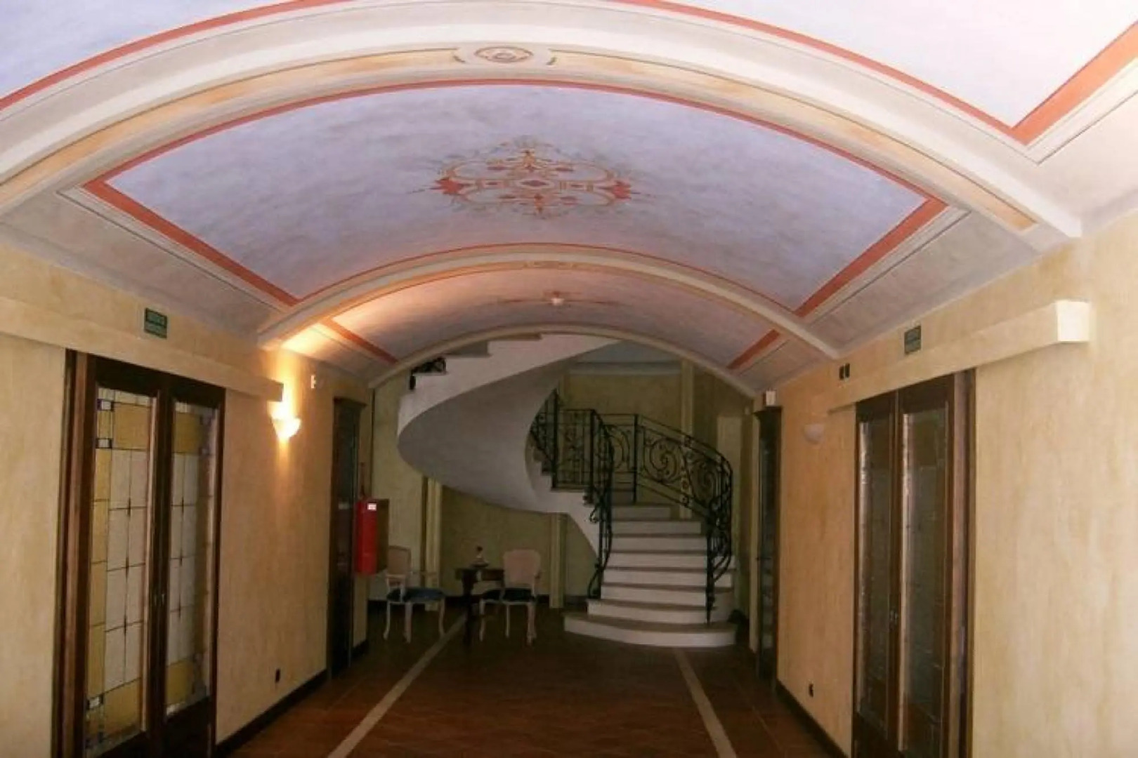 Fabulous Mansion in Nizza Monferrato with Swimming Pool