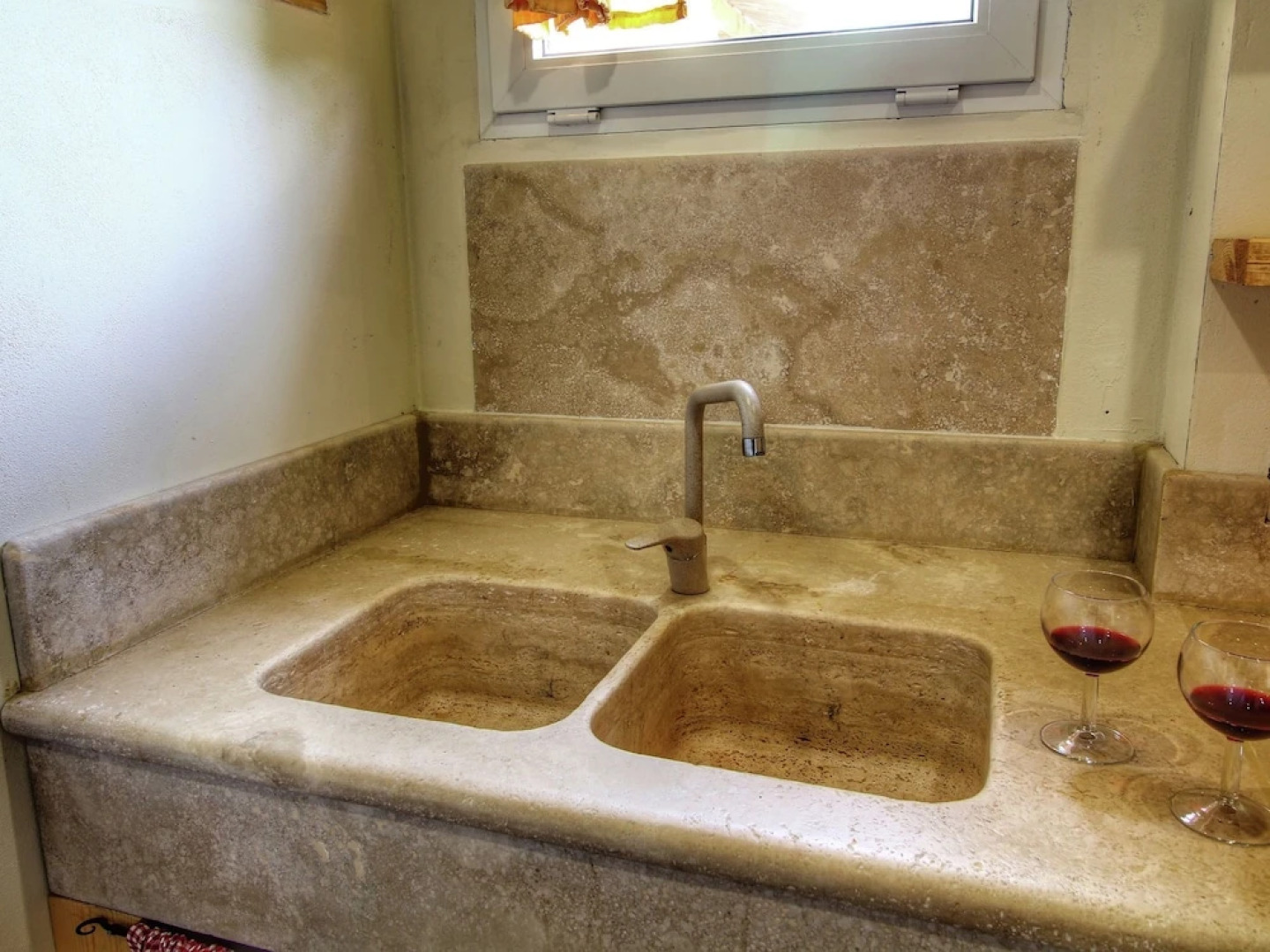 Luxurious Villa in Monte San Savino with Jacuzzi