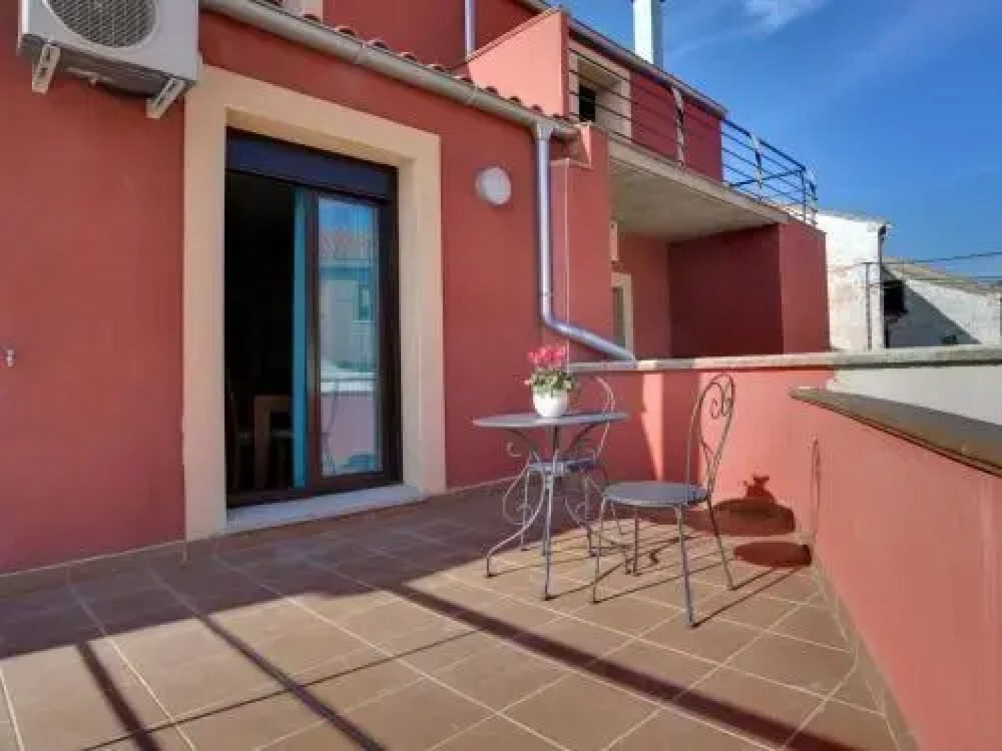 Apartamentos La Jasa