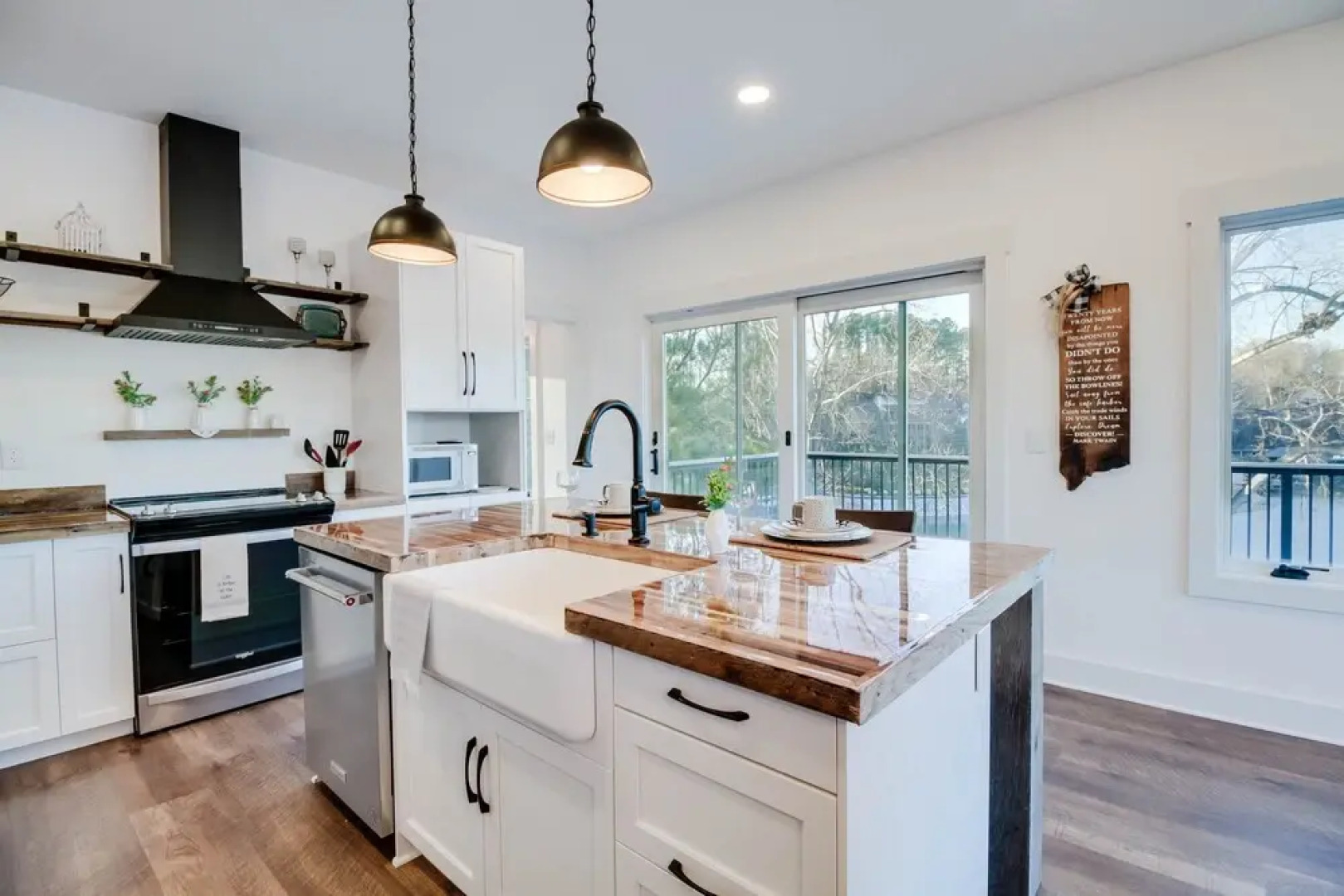 Goodview Lake House w/ Boat Dock, Kayaks & Views!