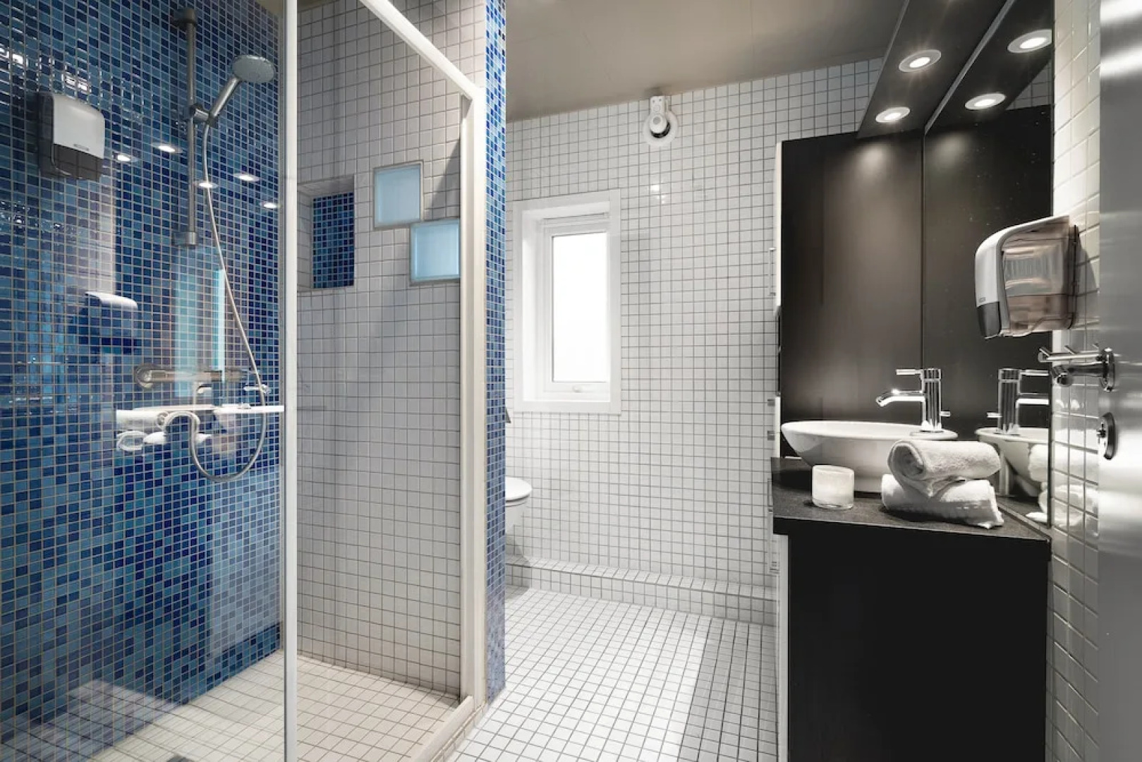 Enter Tromsø Apartment Hotel