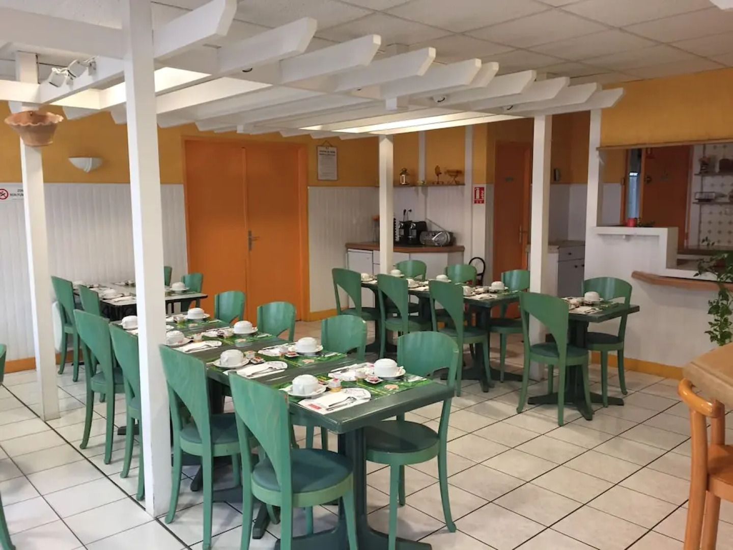 Fasthôtel Paris Ouest - Plaisir