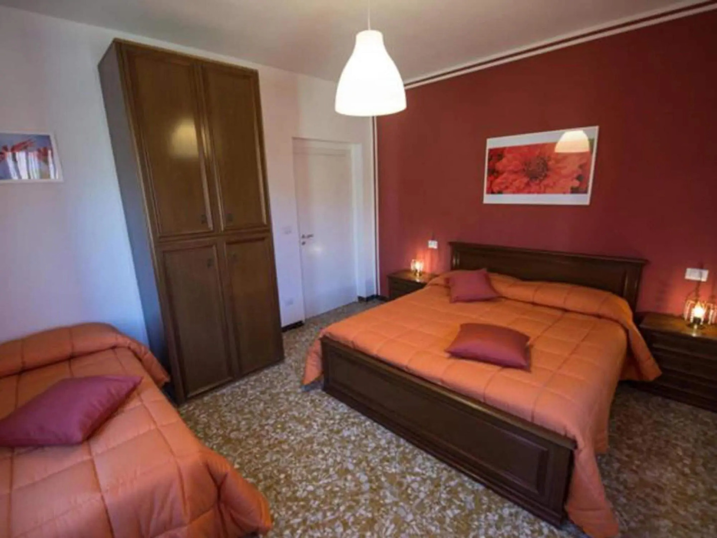 Majestic holiday home in Montefalcone Appennino with garden