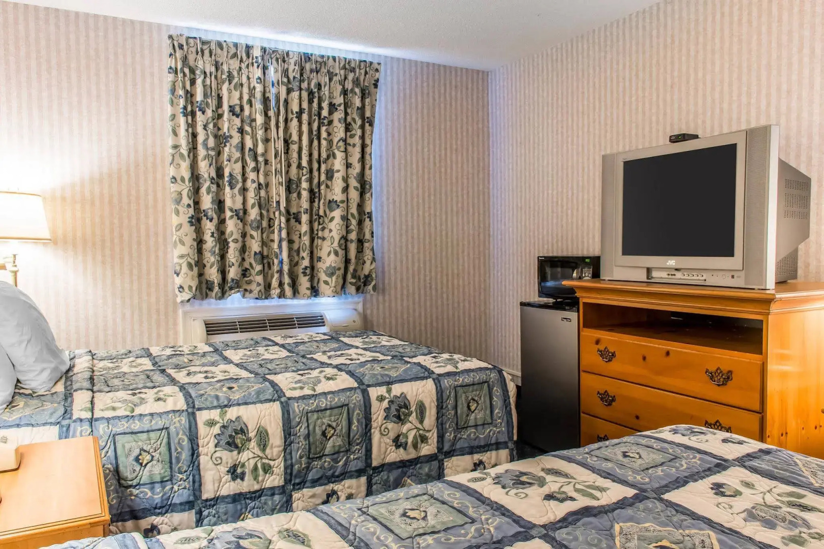 Rodeway Inn Amish Country