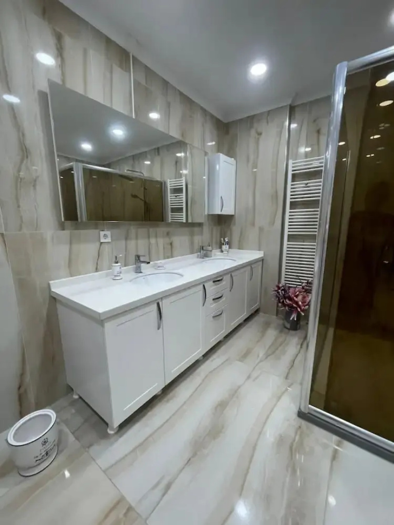 Serene Luxury Villa With Private Pool in Yalova