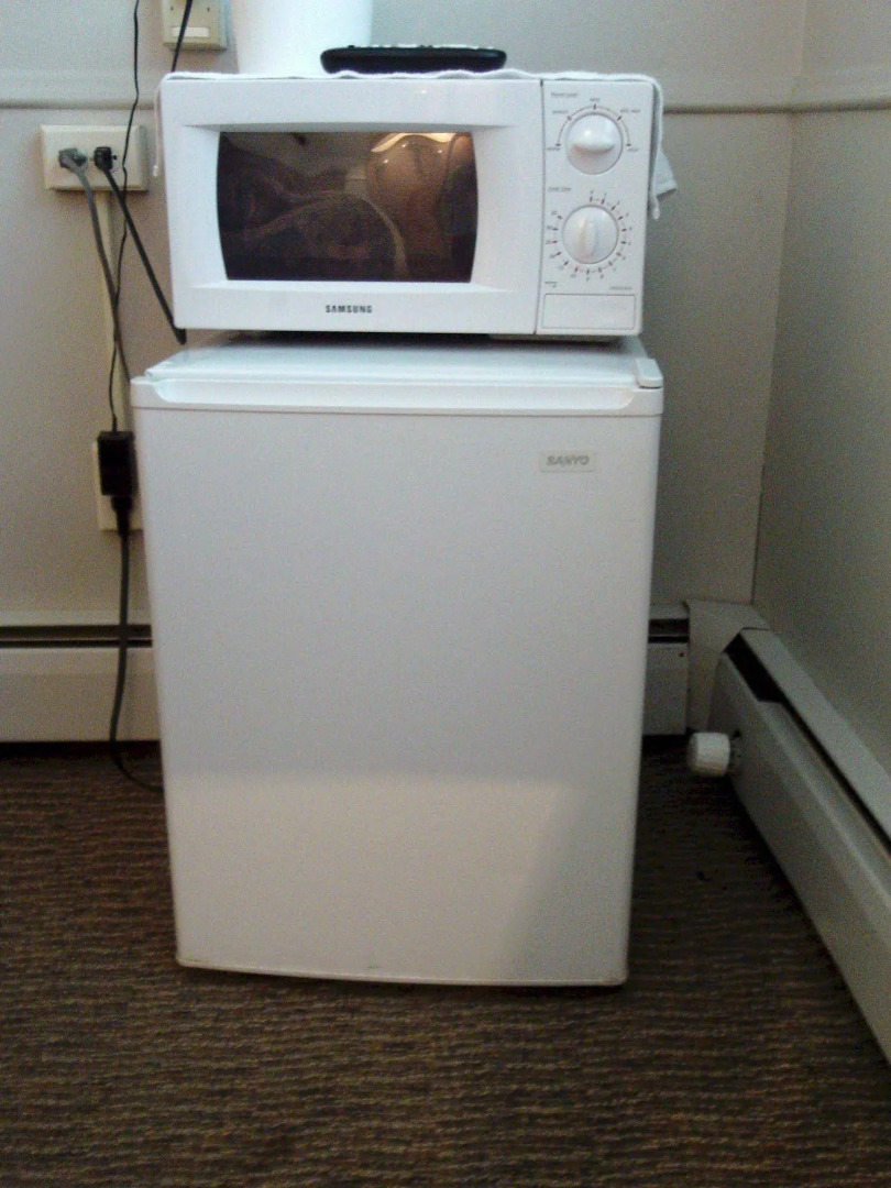 2nd Street Inn & Suites