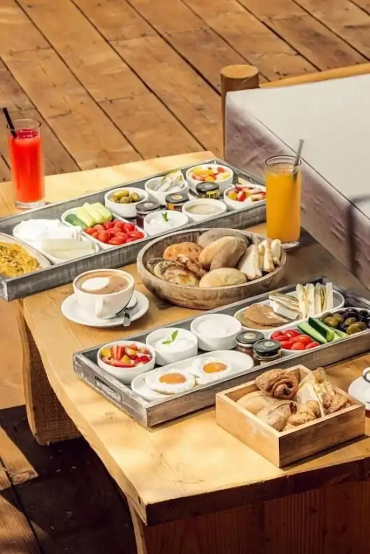 Bebatroun Beach Hotel