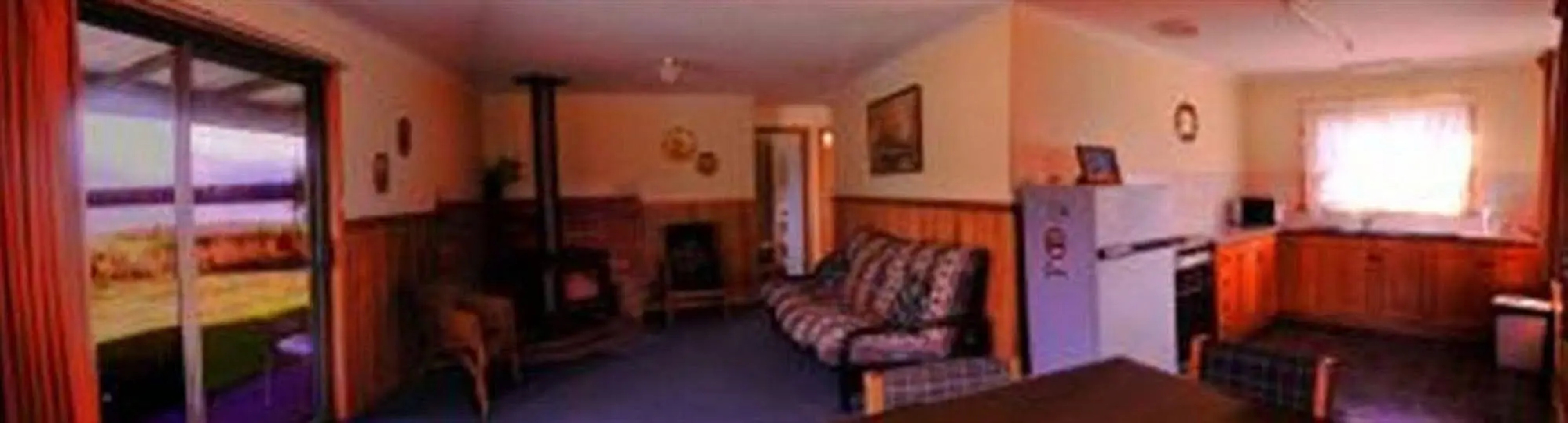 Lake Yalleena Nature Retreat