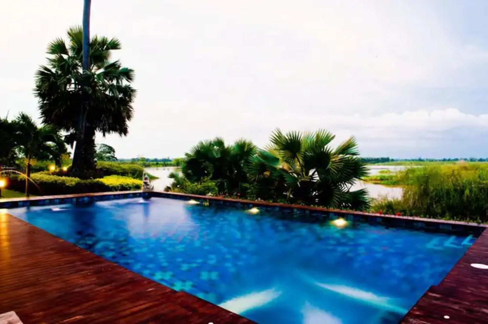 Uthai River Lake Resort