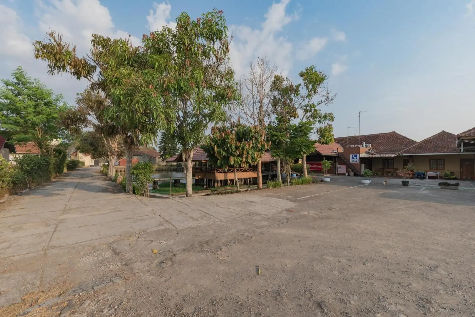 Bumi Eyang Enin Homestay Syariah