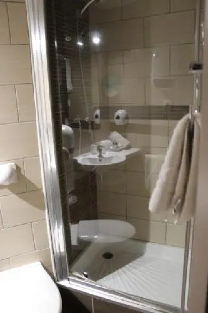 Hotel The Originals Romans-sur-Isère Le Clos des Tanneurs