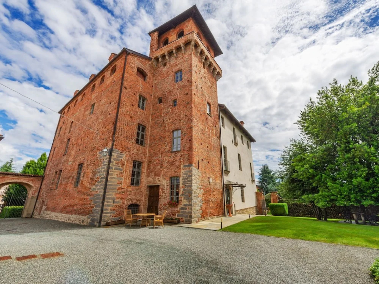 Vintage Apartment in Sandigliano With Garden