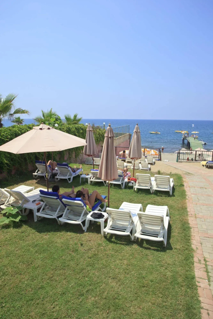 Отель Eva Beach