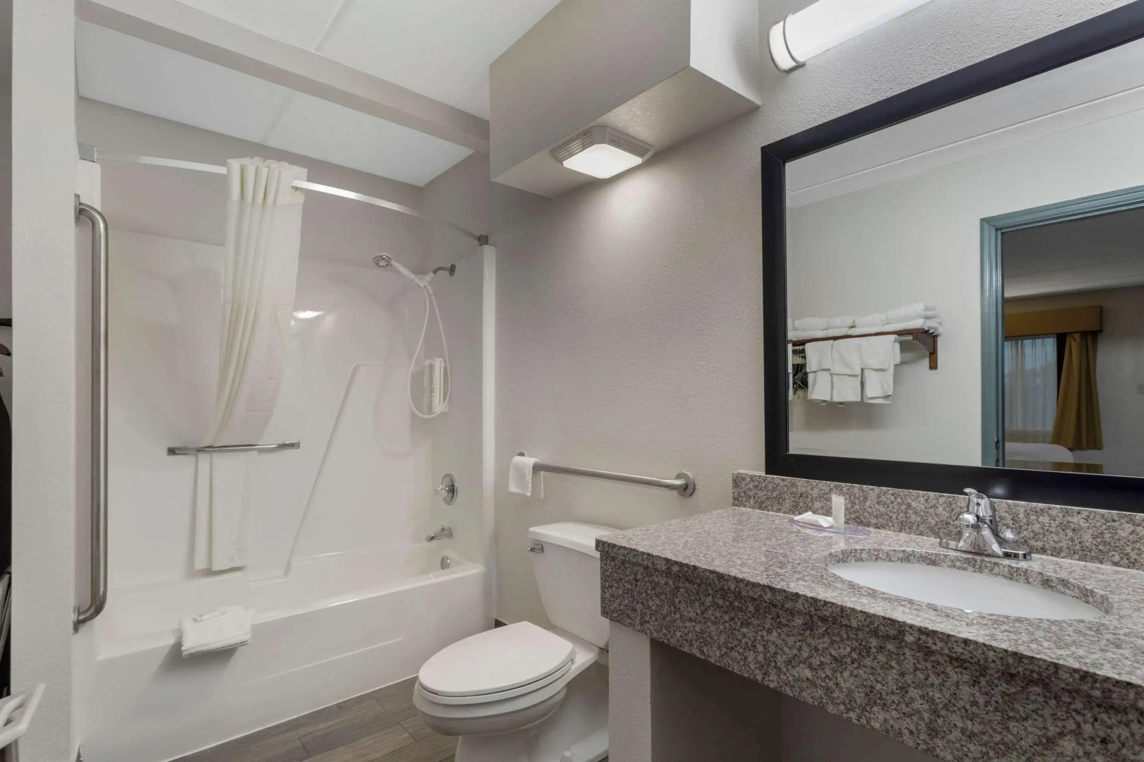 Clarion Pointe Kimball