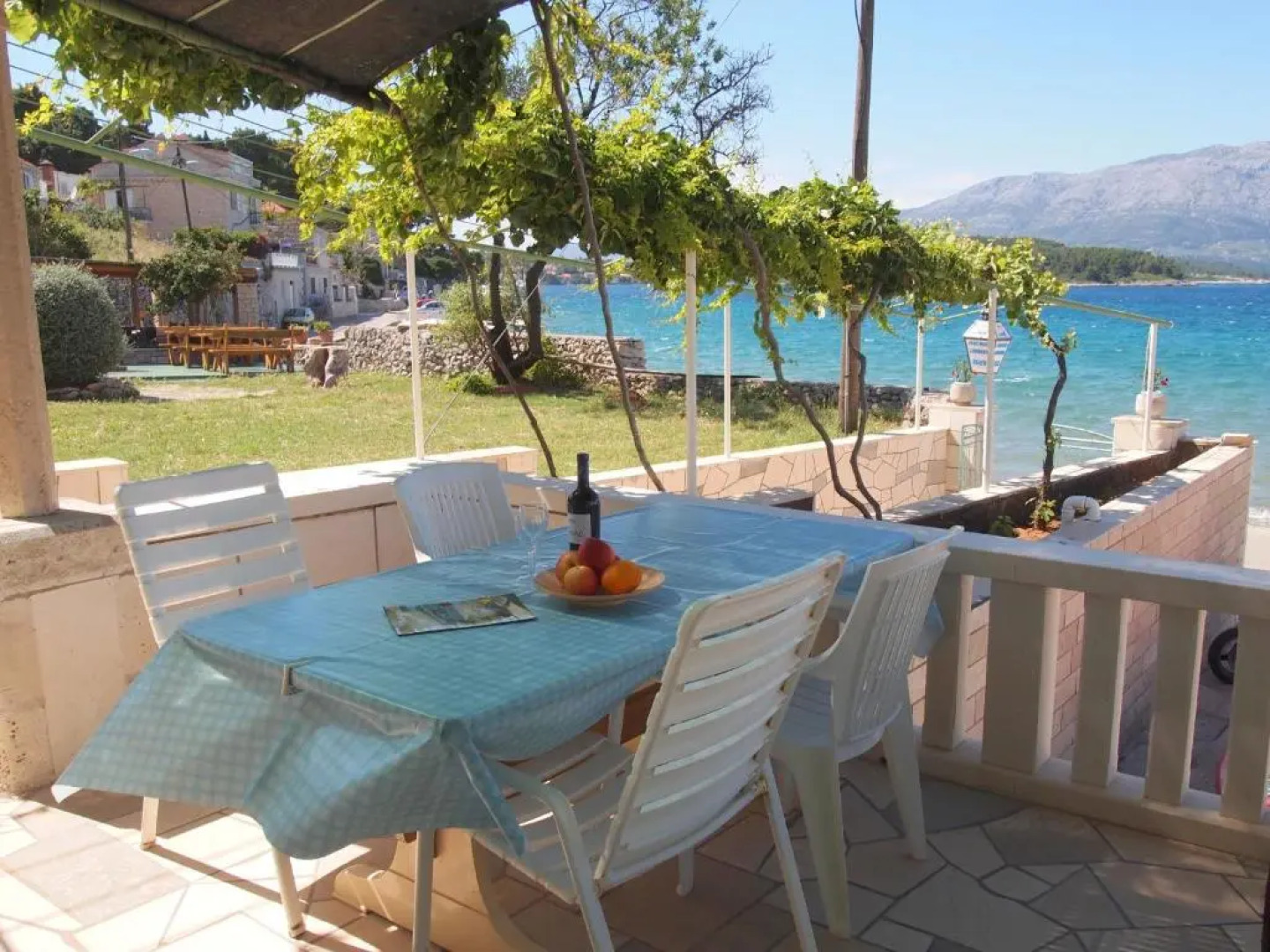 Apartments Lumbarda Beach